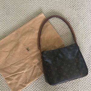 Louis Vuitton Looping Handle MM handbag w dust bag